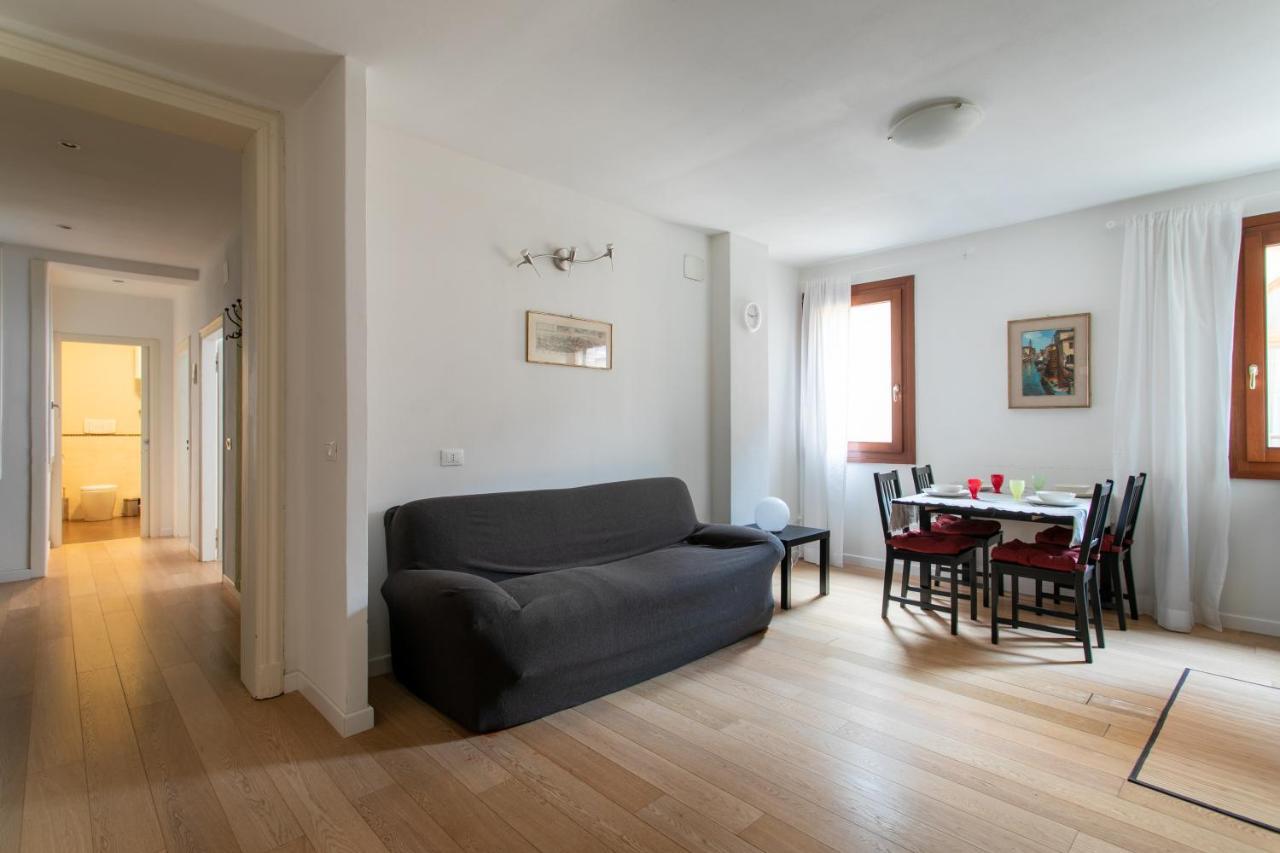 Venice Lance With Lift, 2 Minutes Walk From The Train Station Exteriér fotografie